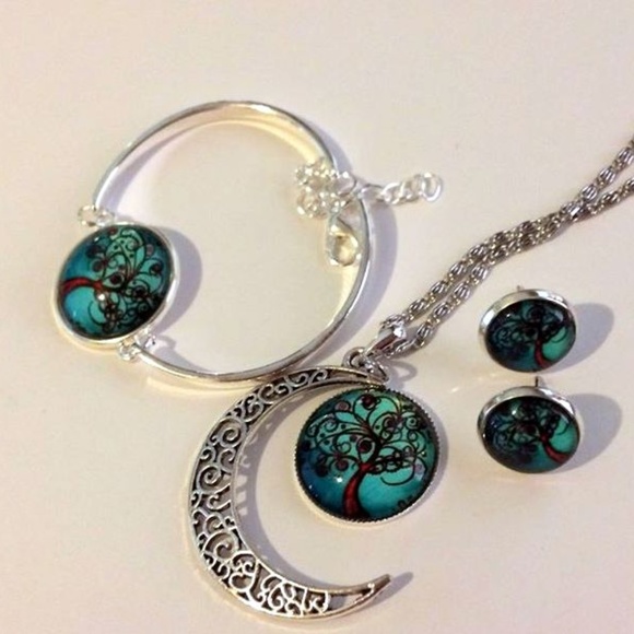 Jewelry - PRICE DROP NWOT Crescent Tree Of life jewelry set